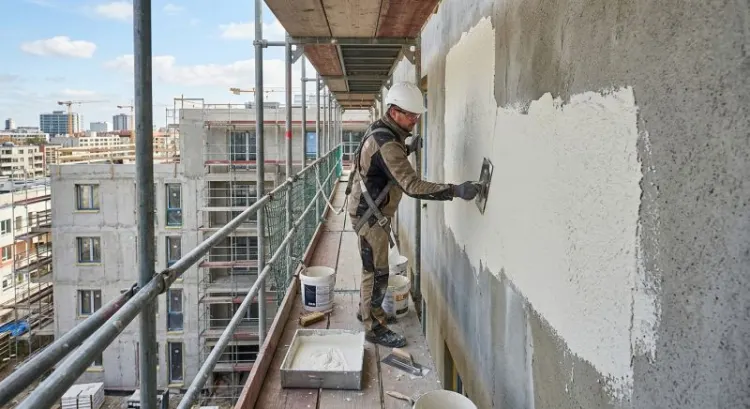Ravalement de façade : autorisation, techniques et prix au m²